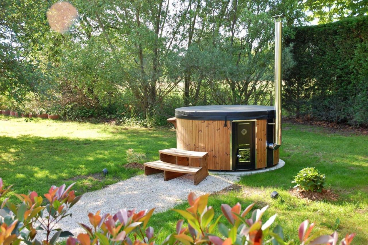 La Cle Des Chaumes Boisset-lès-Montrond Exterior foto